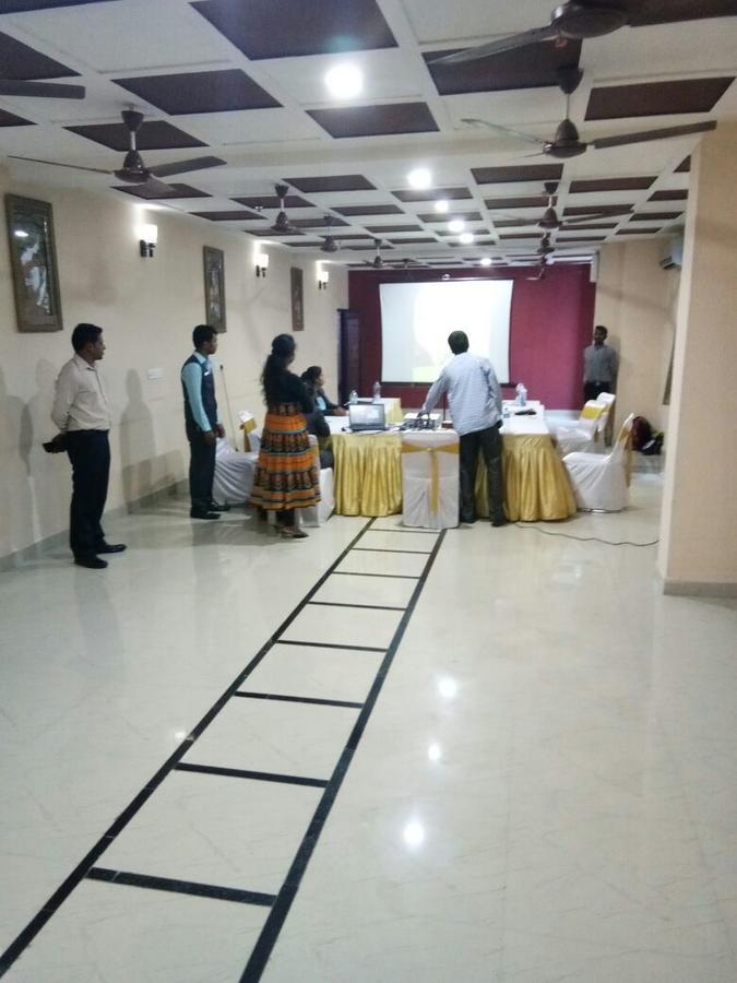 Hotel The Majestic Haiderabad Buitenkant foto